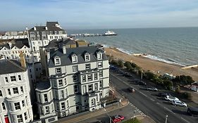 Oyo West Rocks Townhouse Hotel Eastbourne United Kingdom